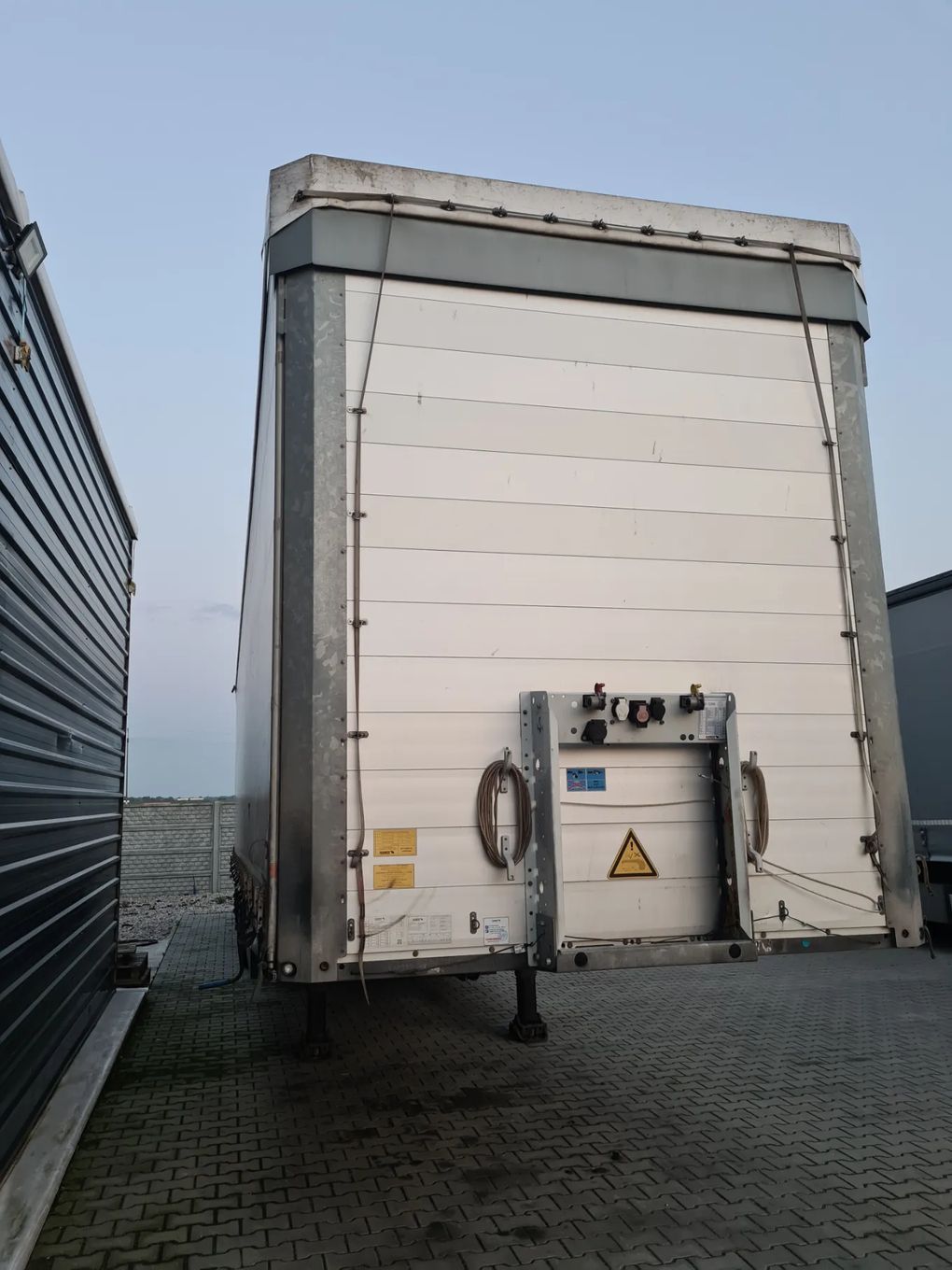 Schmitz Cargobull Mega