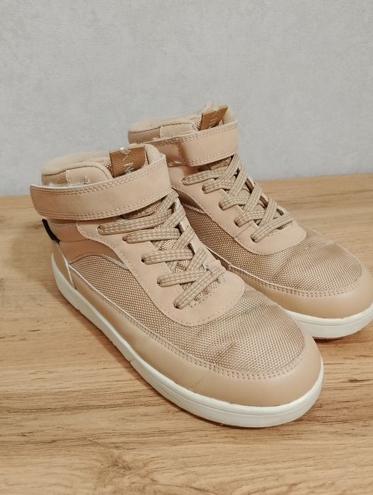 Хайтопи(кросівки) на дівчинку H&M 22 см