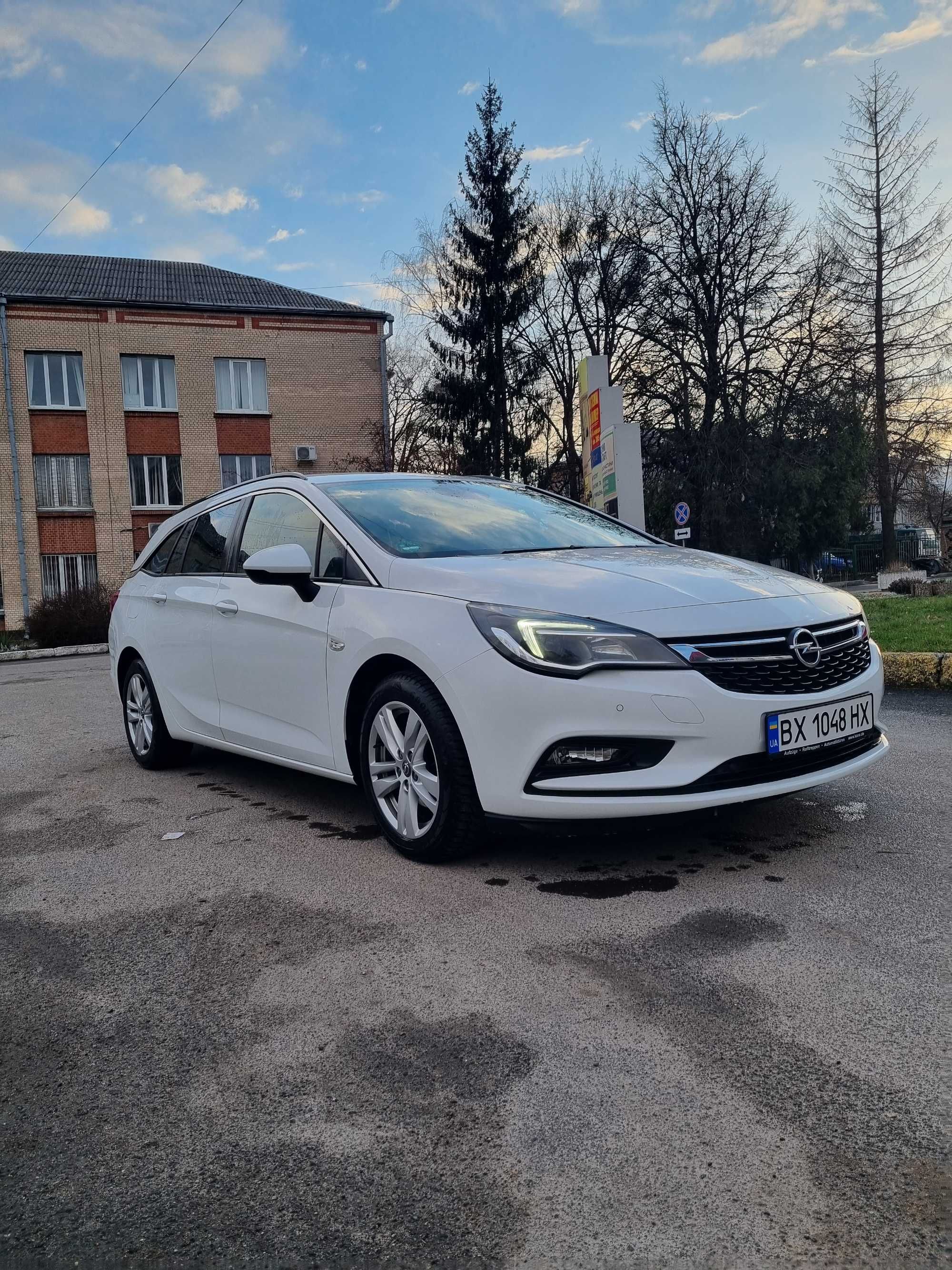 Продам Оpel Astra K 2019