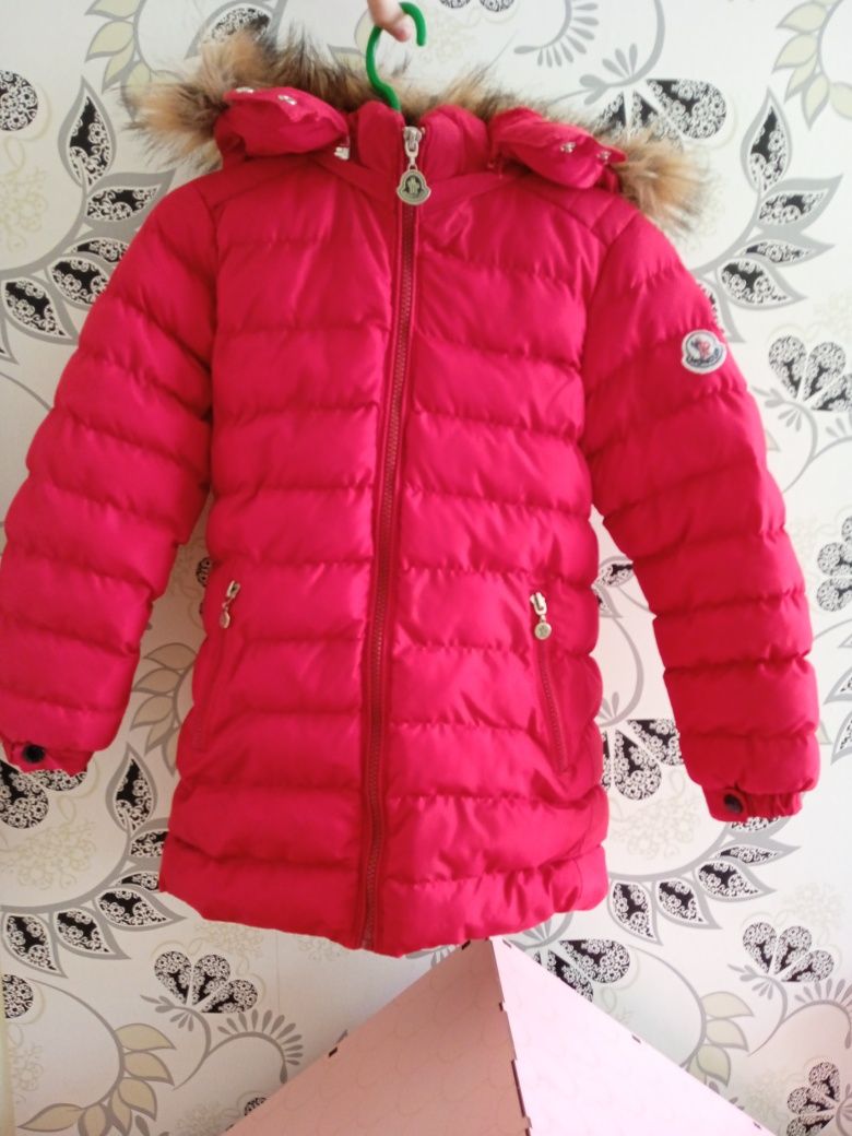 Moncler Куртка  5-6 Пальто для девочки 5-6 110-116