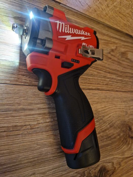 Milwaukee klucz udarowy m12 Nowy FCIWF38G3