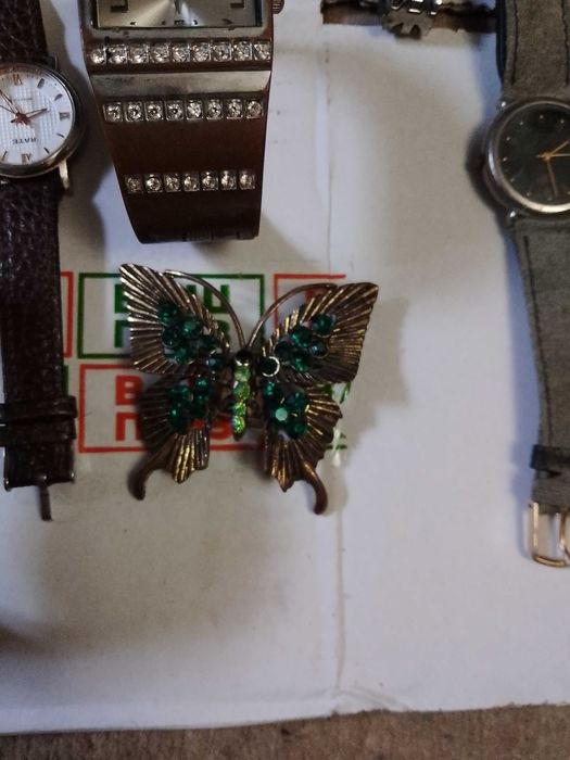 Продаются часы на запчасти или на восстановления