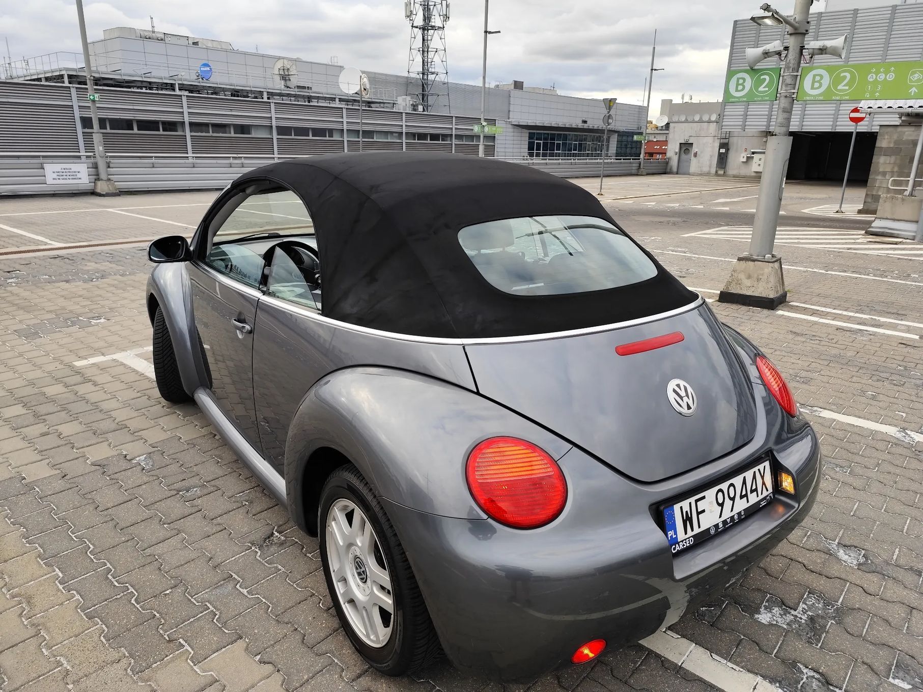 Volkswagen New Beetle Cabriolet 1.6 Klimatyzacja Niski Przebieg