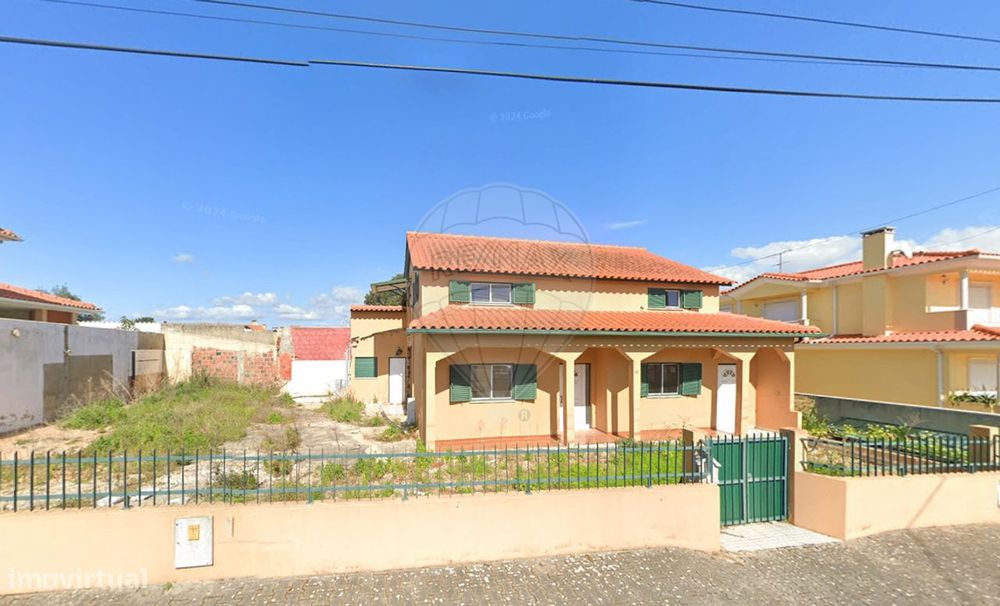 Moradia T4 para venda