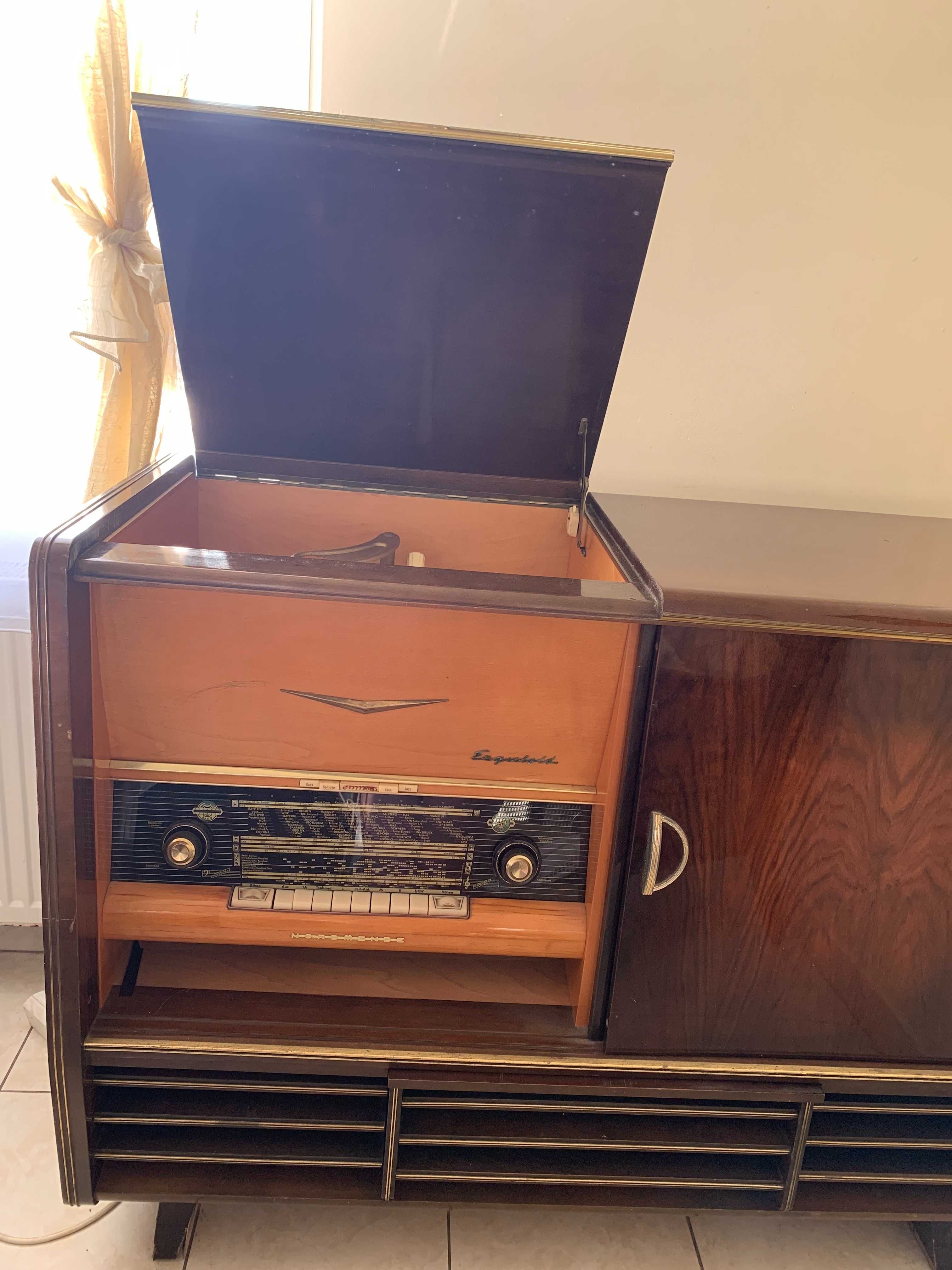Komoda grająca lata 60/70