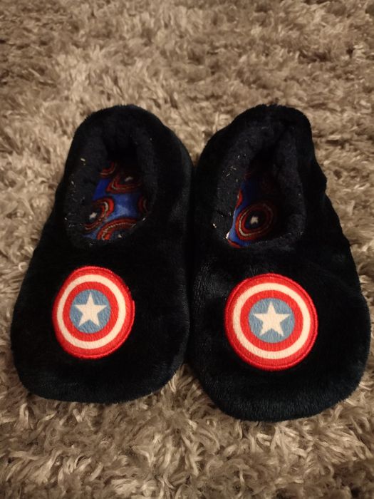 Kapcie 33 Avengers