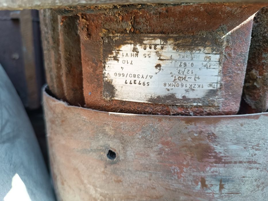 Продам электродвигателя