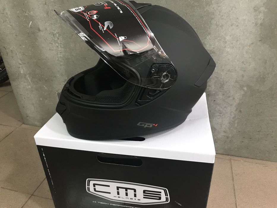 Capacetes CMS Novos em Caixa