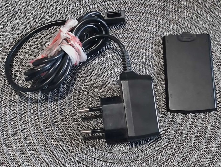 2 x telefon komórkowy Sagem my100x z ładowarką !!!