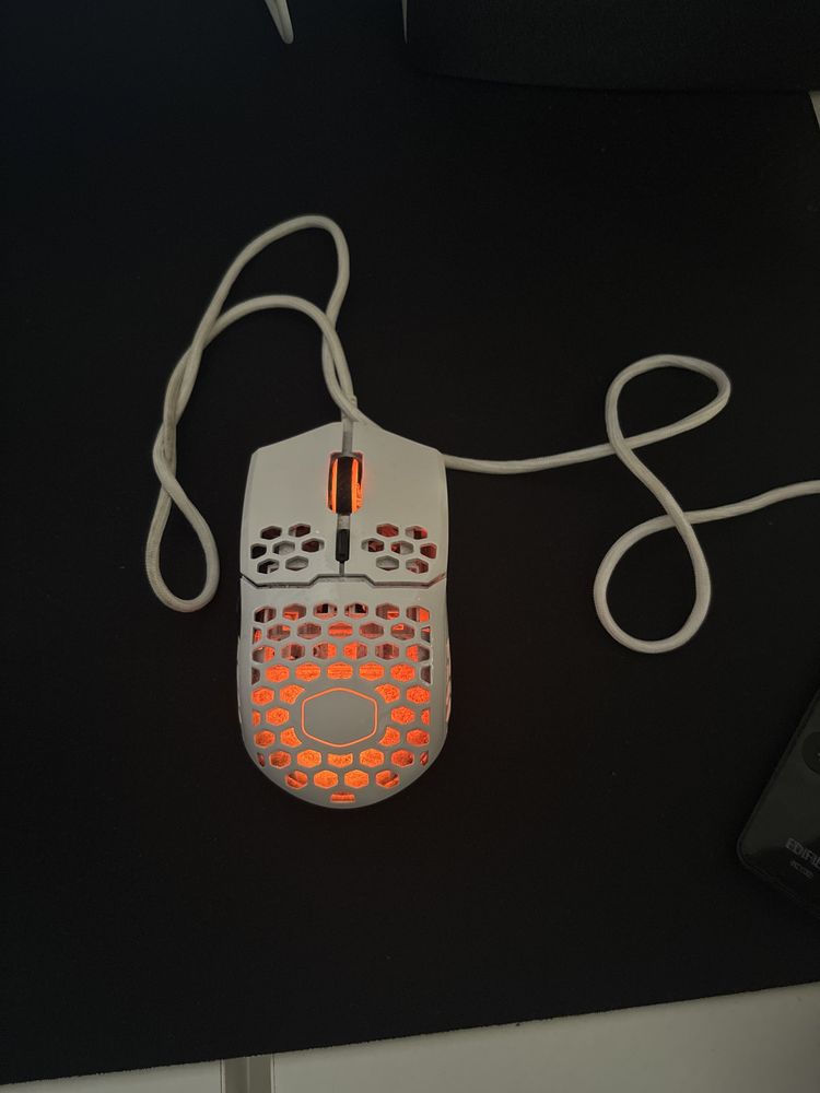 Rato gaming Coolermaster MM711
