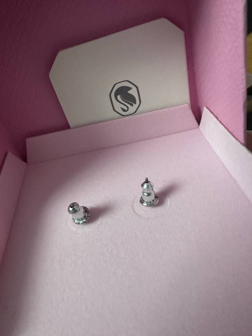 Swarovski Kolczyki zapinane na sztyft Attract