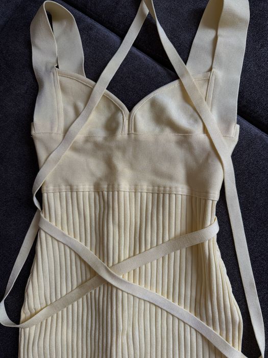 Эффектное бандажное платье с завязками, фирма Oh Polly