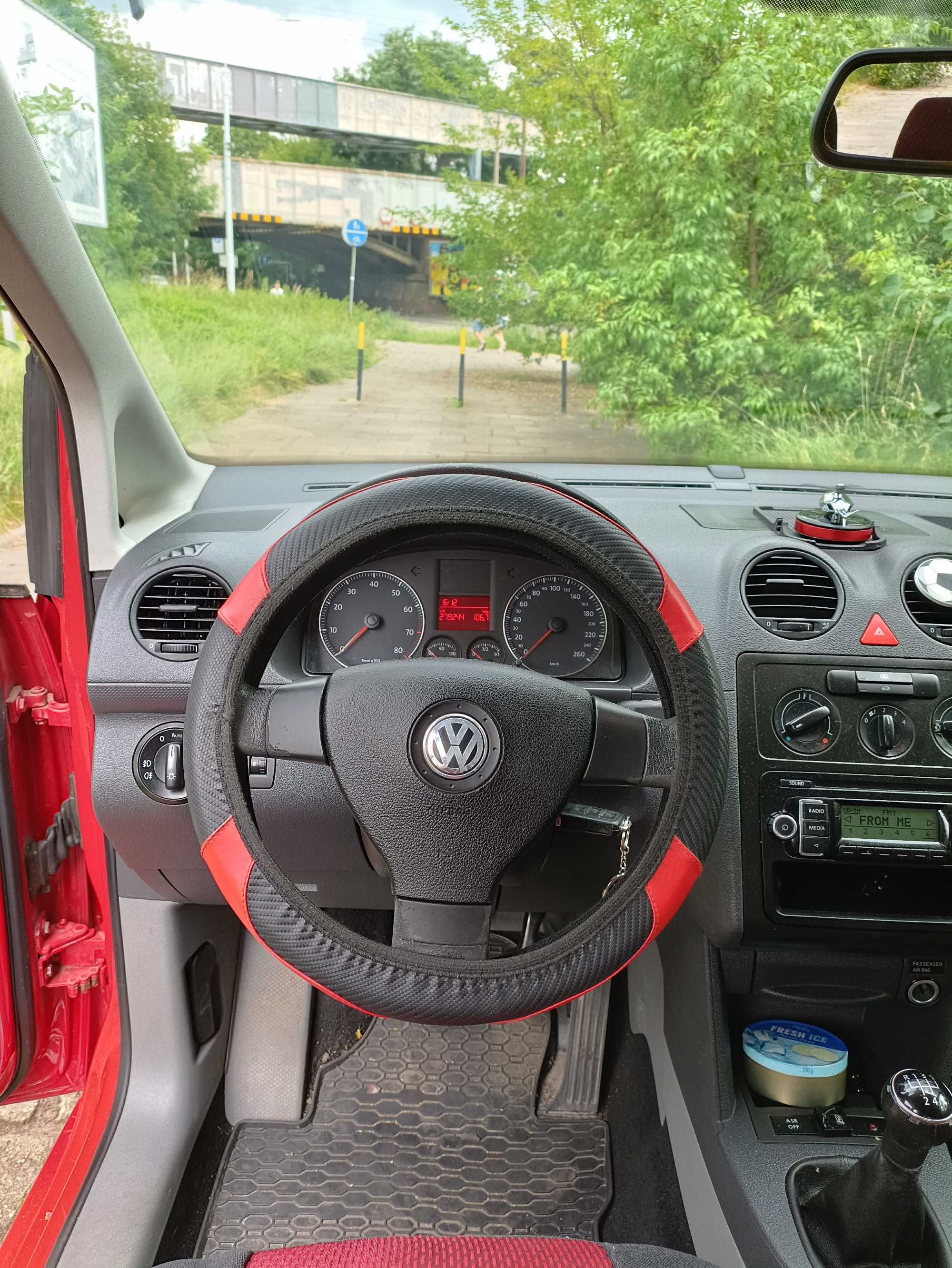 VW Caddy 1,6 benzyna+gaz zadbany