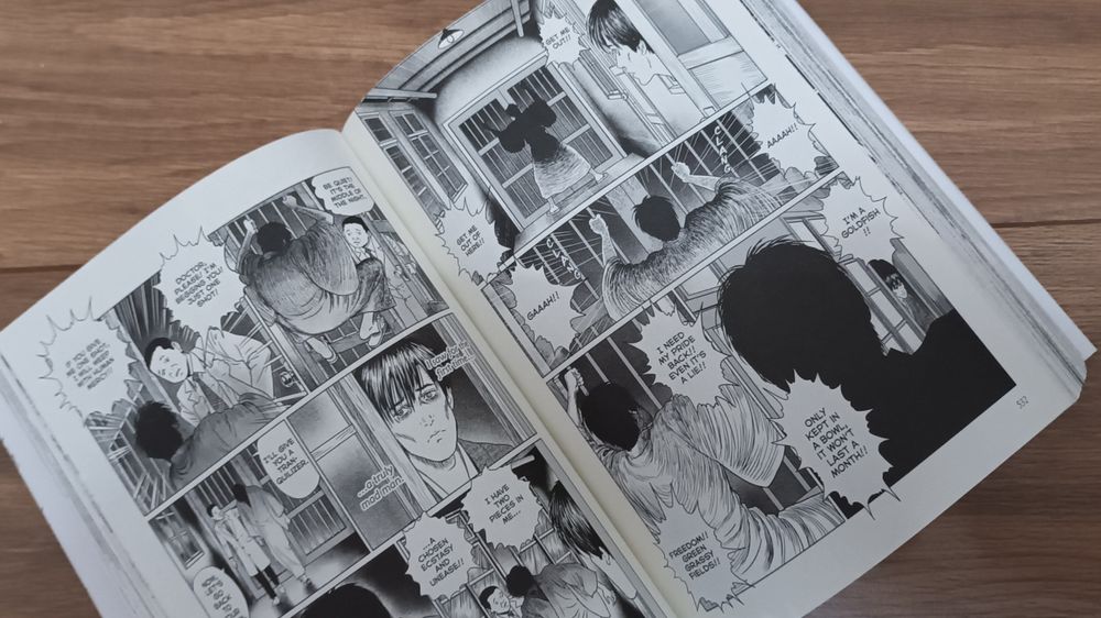 Mangá "No longer human" de Junji Ito em inglês
