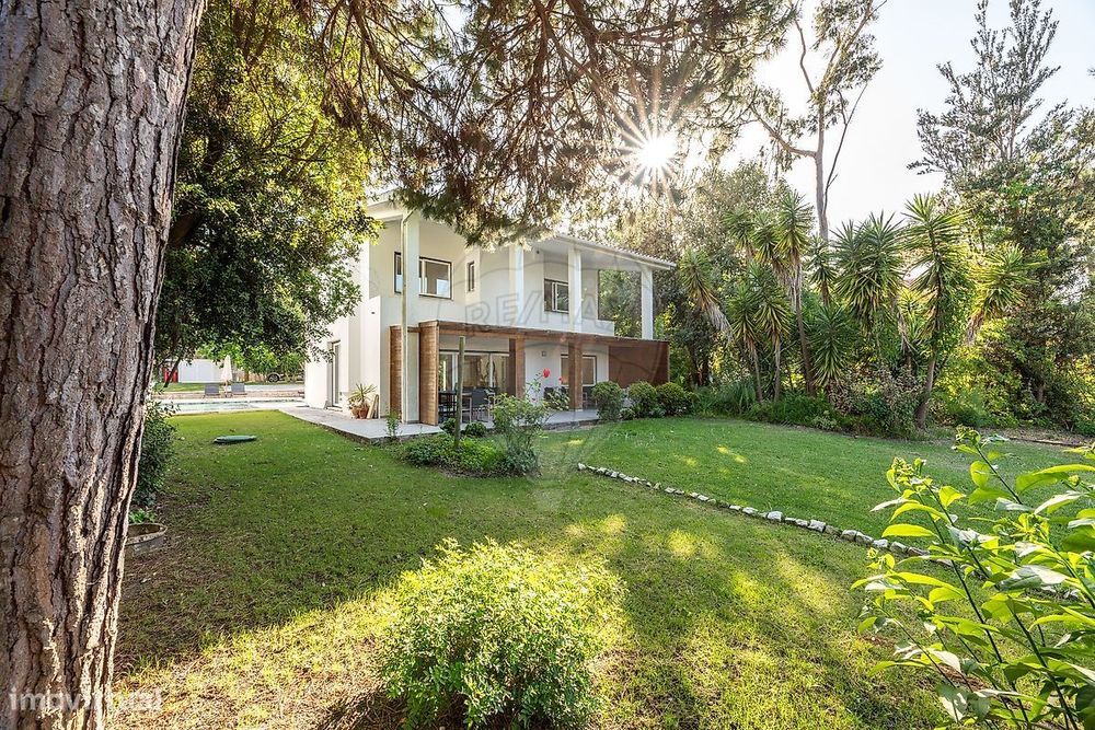 Moradia T4 para venda