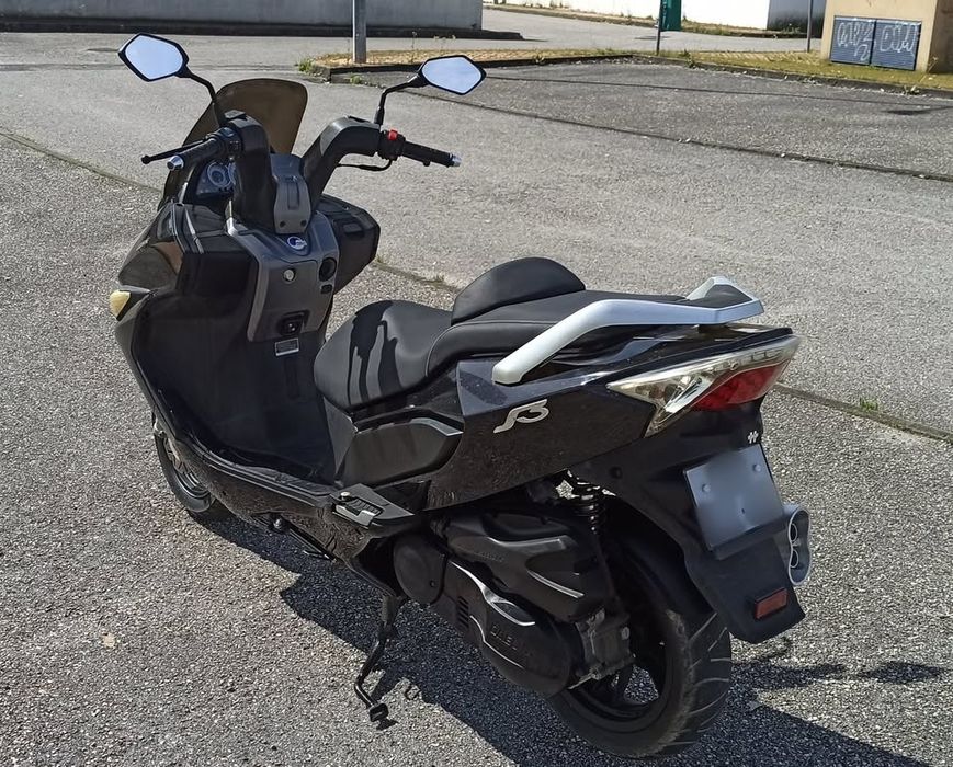 Maxi Scooter Daelim S3 125cc