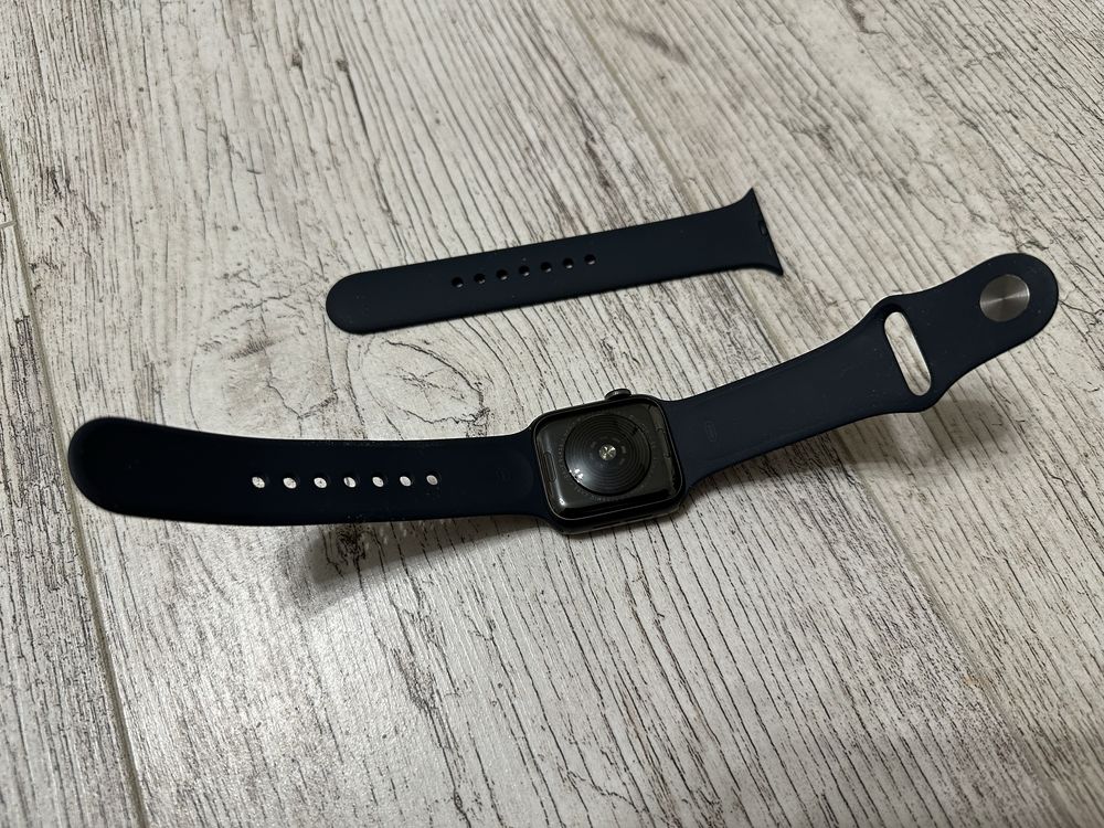 Apple Watch SE 2020 40mm Bat 100%