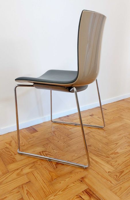 6 Cadeiras de sala Arper