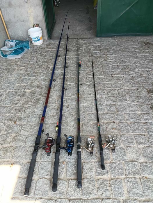Quatro canas de pesca