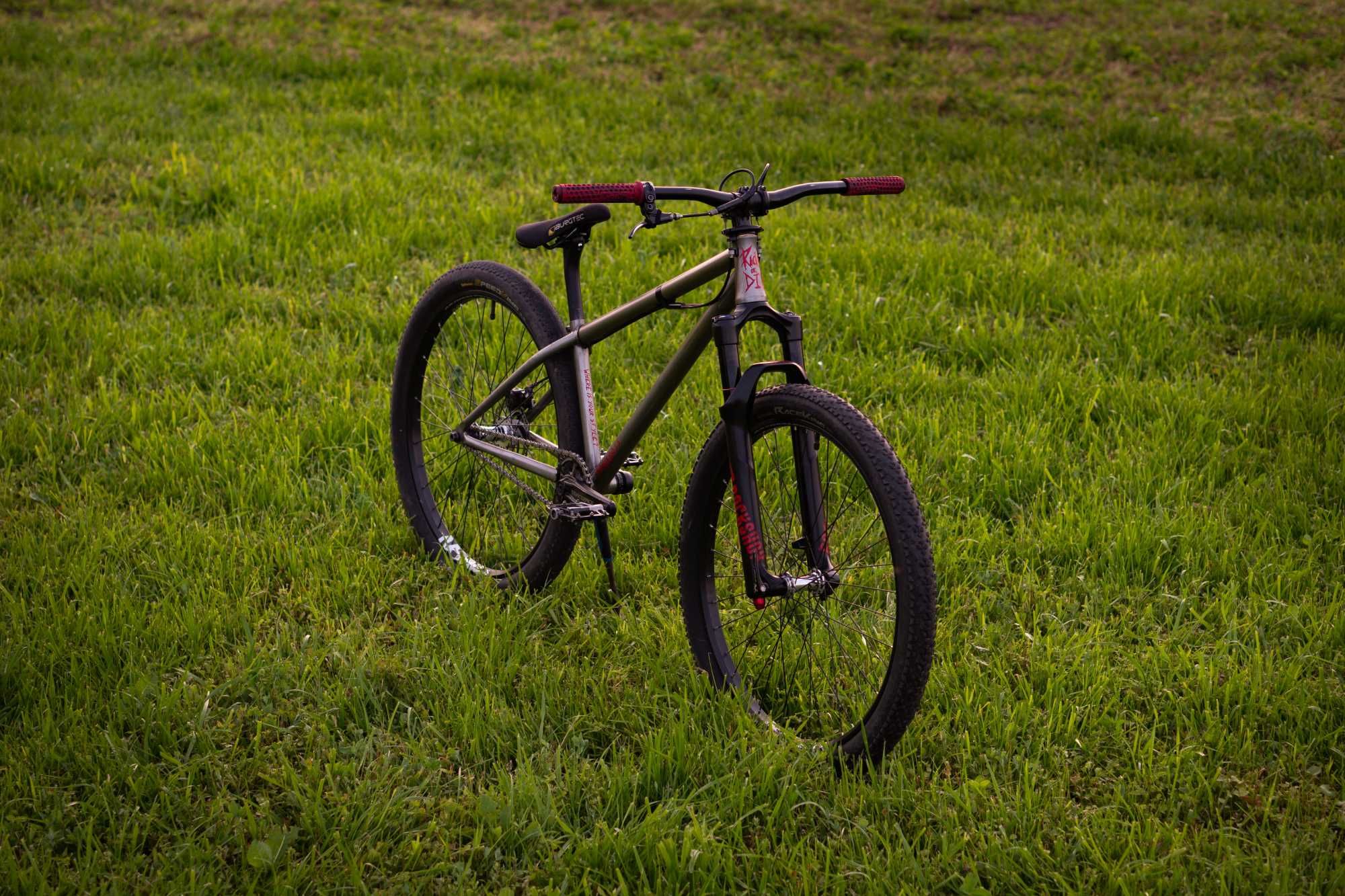 Octane One Void "TRAILBOSS" | Rock Shox, Speed King, Chromag