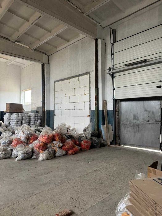 Від власника виробничо-складські припіщення