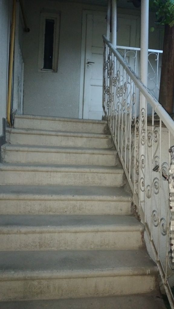 Будинок  3 кімнатний в м.Мукачеві. Торг можливий