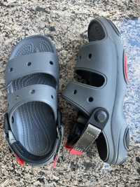 Босоніжки, сандалі Crocs для хлопчика розмір J2