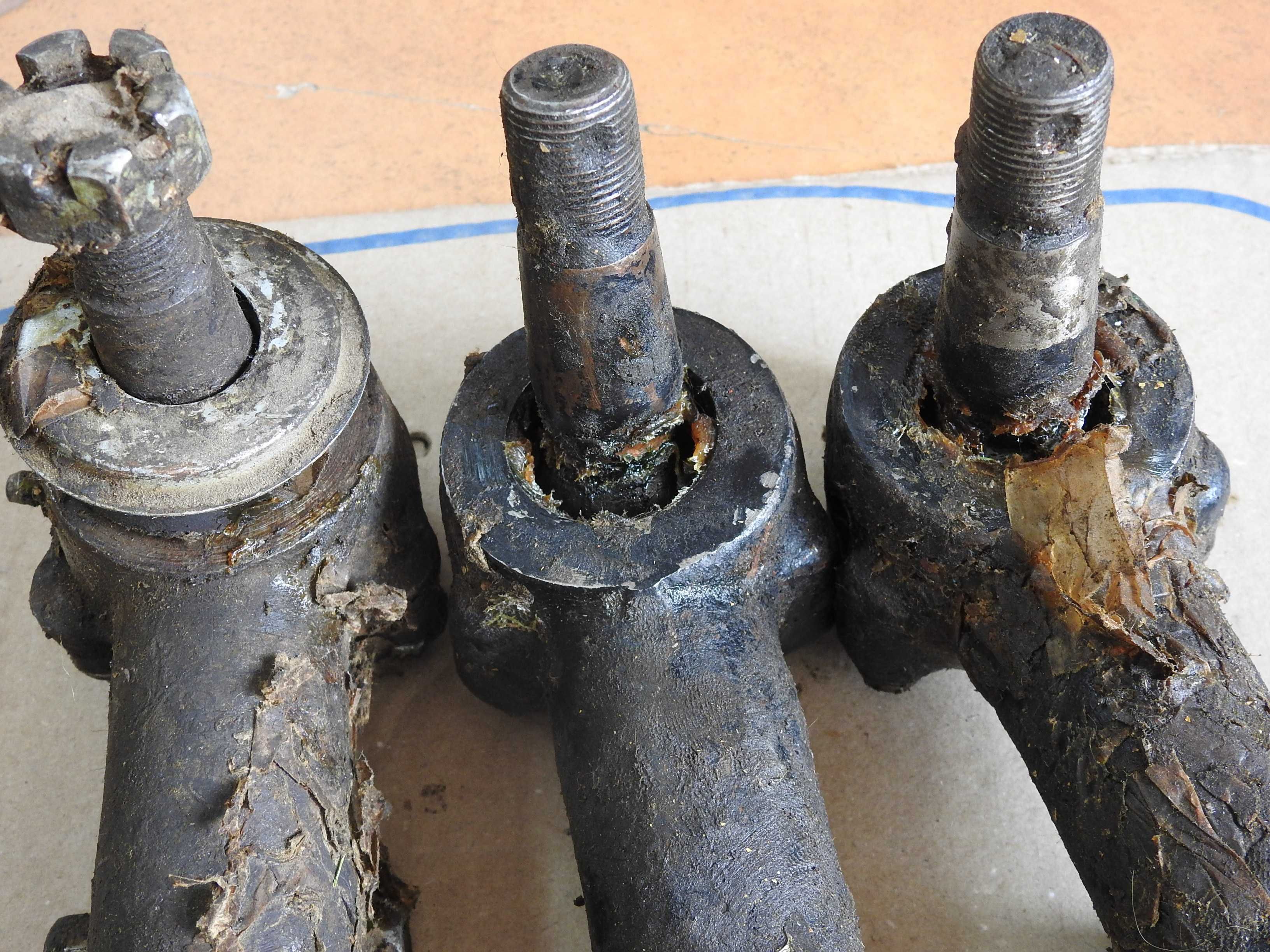 końcówki drążków mix końcówka drążka kierowniczego GAZ 66 Ził
