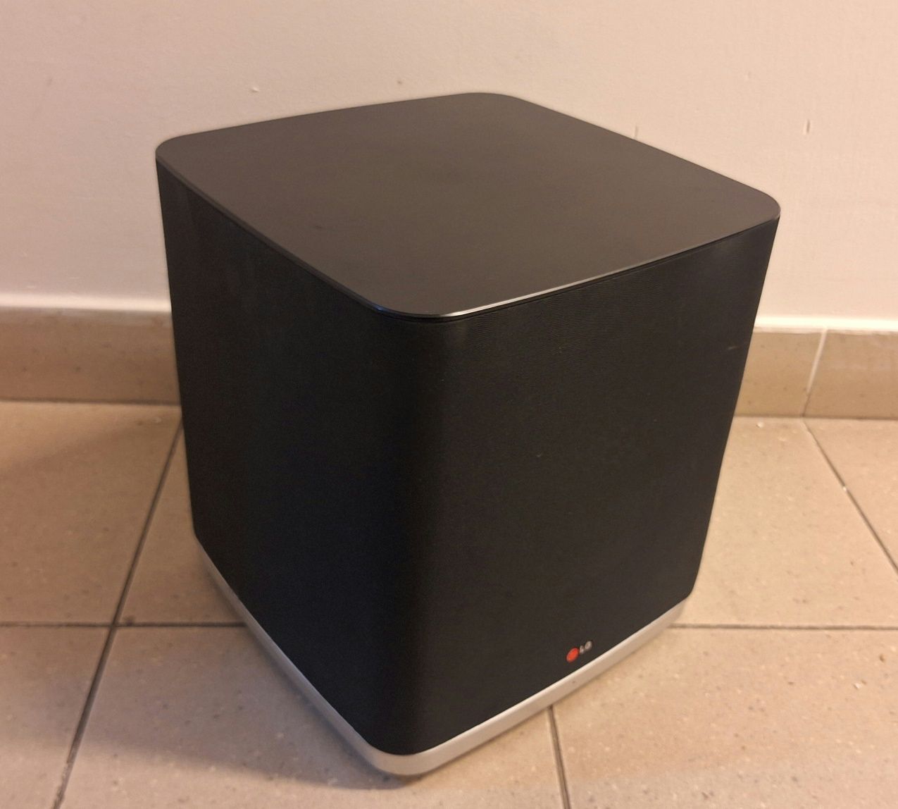 Subwoofer aktywny LG S73A1-D