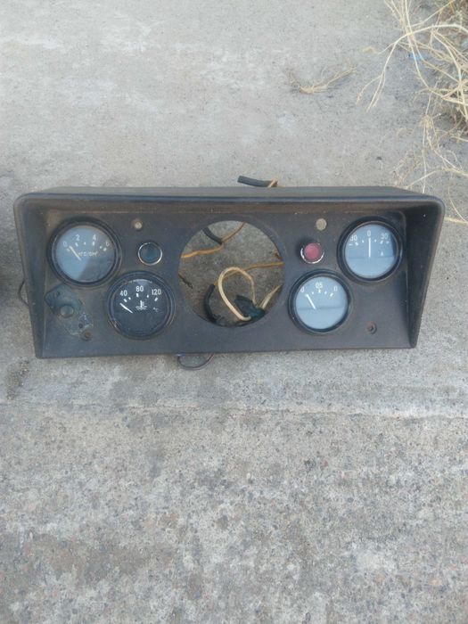 Приборная панель луаз