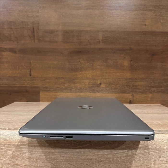 HP Laptop 17-BY0071CL { i3-1115G4 | 8gb | 256 ssd } гарантія