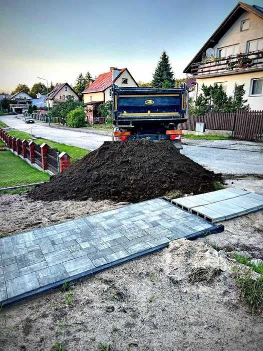 Ziemia ogrodowa czarnoziem przesiany piasek piach ogród trawnik budowa