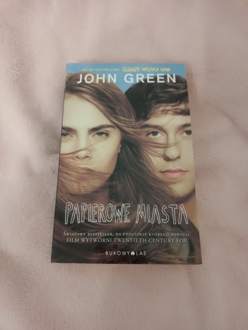 Papierowe miasta. John Green