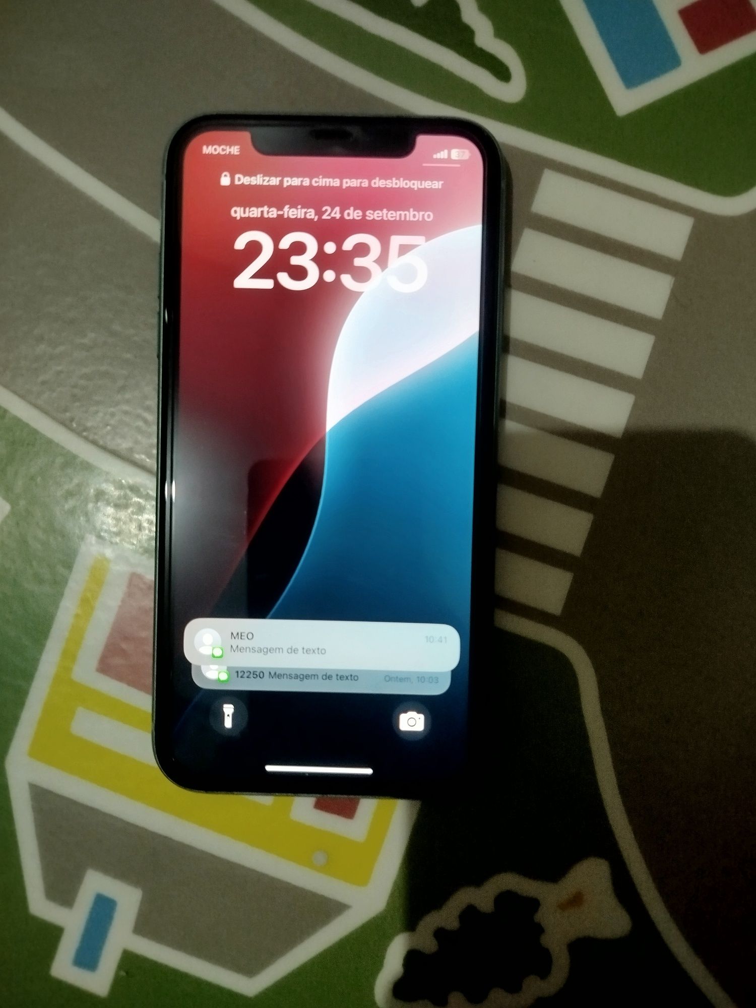 iPhone 11  64 gb