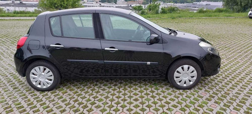 Renault Clio III 1.2 TCE HAK rocznik 2010