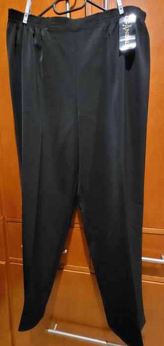 Eleganckie, nowe spodnie w kant.