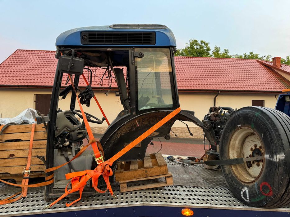 New Holland tn75v kabina