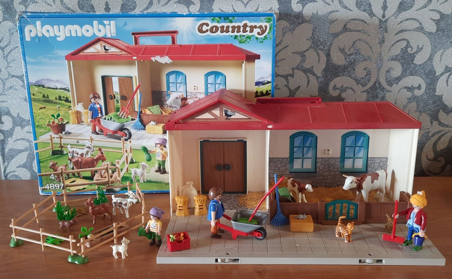Playmobile farma, gospodarstwo z kartonem oryginalnym 4897