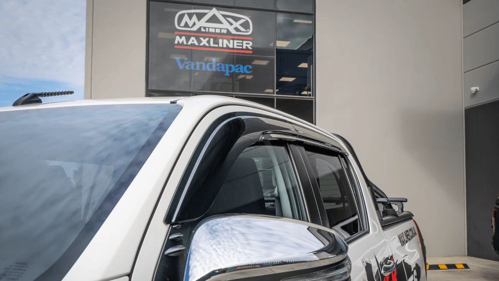 Owiewki szyb bocznych Isuzu D-Max 2020-