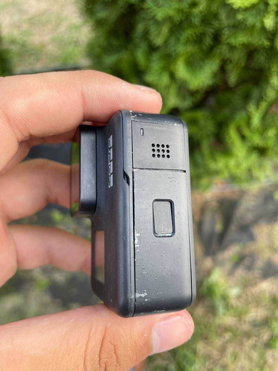 Екшн камера GoPro HERO7 Black з комплектом