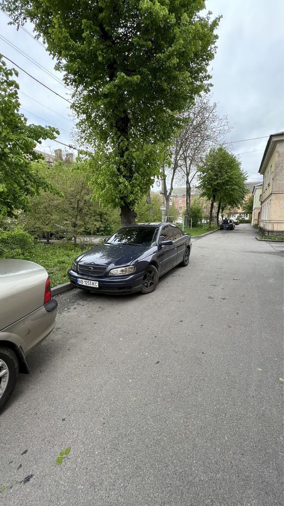 продам авто Opel  omega 2.0  2000р