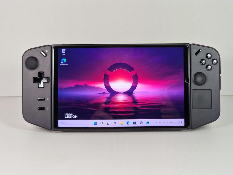 Konsola Lenovo Legion Go 8APU1 stan idealny szkło ochronne + karta