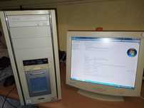 Fajny retro komputer pc