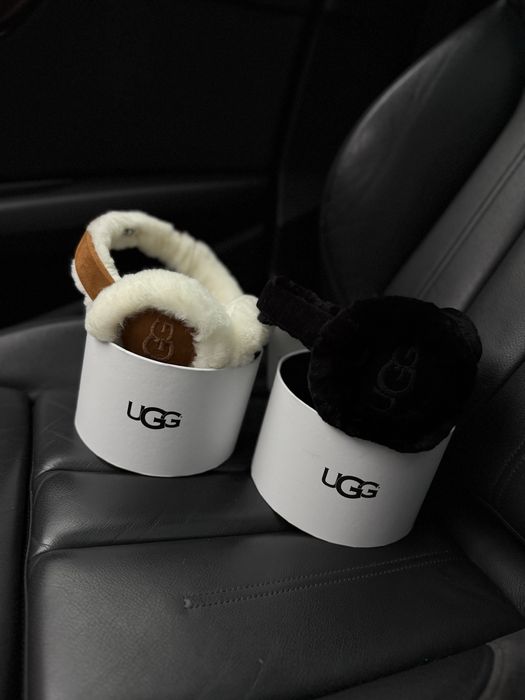 Хутряні замешеві UGG навушники чорні рижі