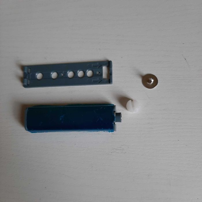 odbojnik magnetyczny push on do szafek