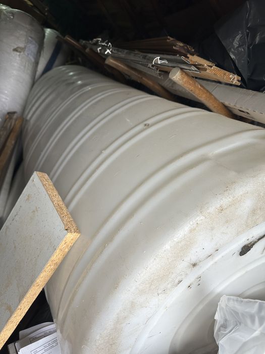 Емкість для питноі води