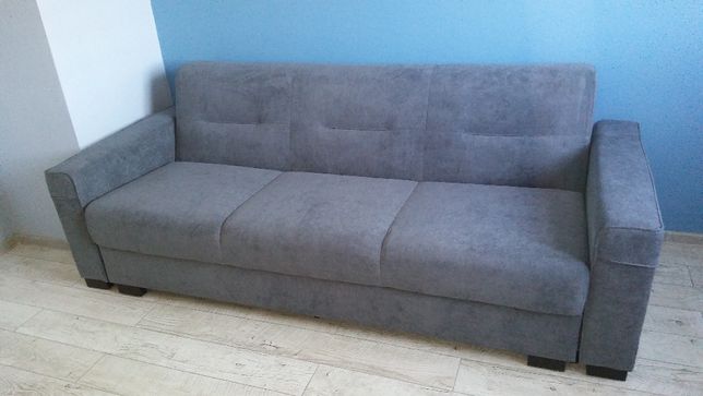 Sprzedam sofę rozkładaną w bardzo dobrym stanie.