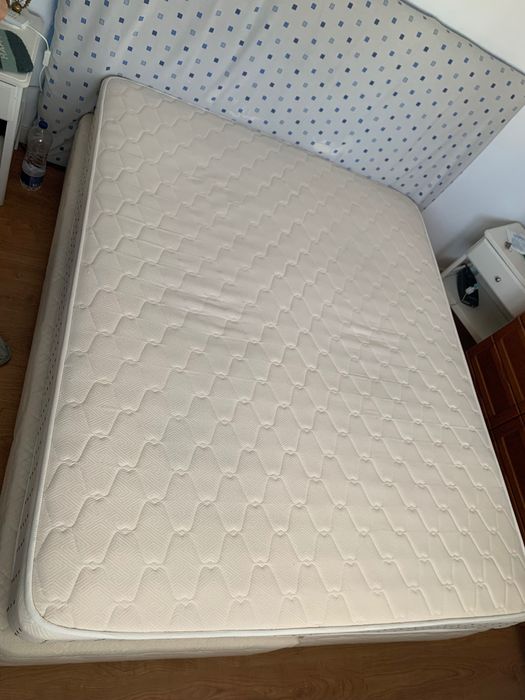 Colchão casal ótimo estado