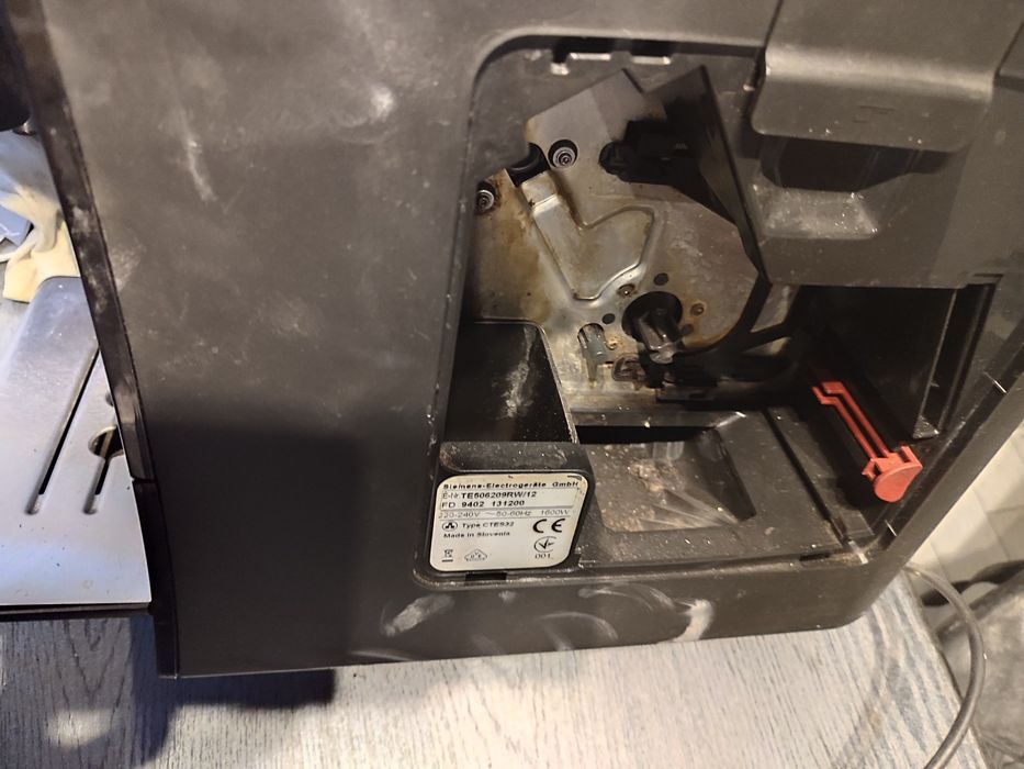 Uszkodzony ekspres 80