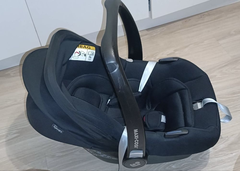 Автокрісло Maxi Cosi